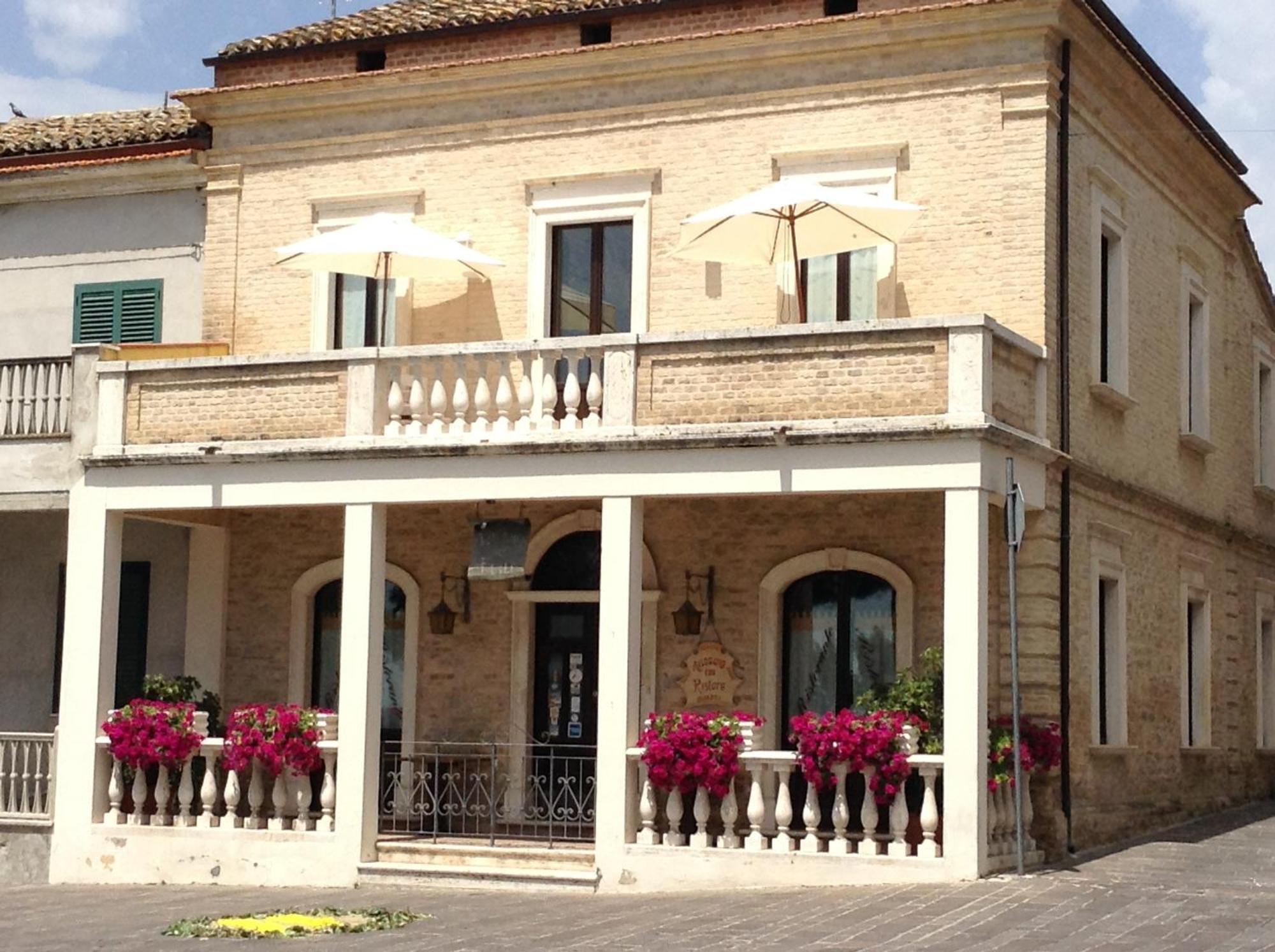 Relais Borgo Sul Mare Ospitalita Diffusa Silvi Paese エクステリア 写真